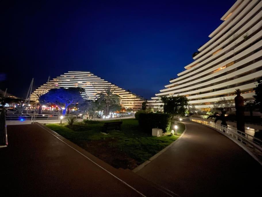 Studio A 2 Pas De La Plage Villeneuve-Loubet Exteriör bild