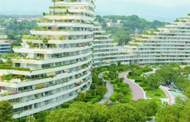 Studio A 2 Pas De La Plage Villeneuve-Loubet Exteriör bild