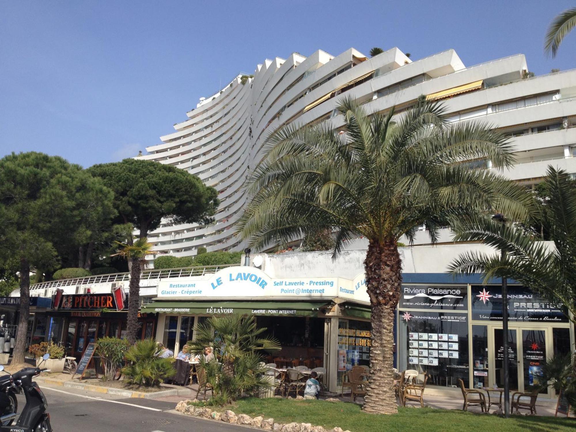Studio A 2 Pas De La Plage Villeneuve-Loubet Exteriör bild