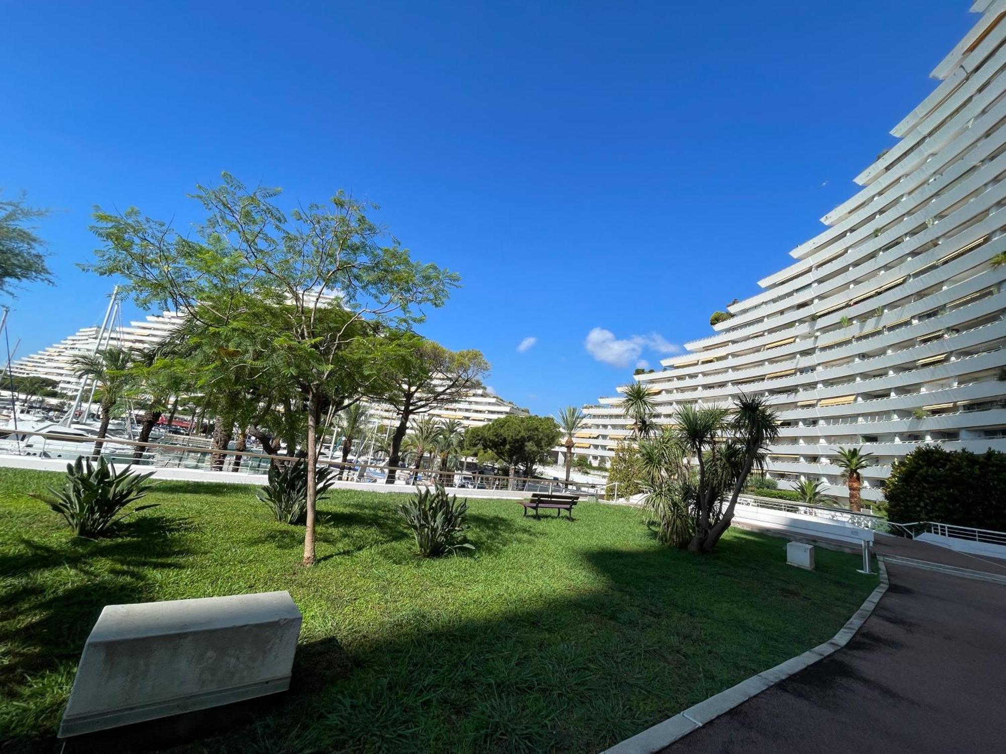 Studio A 2 Pas De La Plage Villeneuve-Loubet Exteriör bild